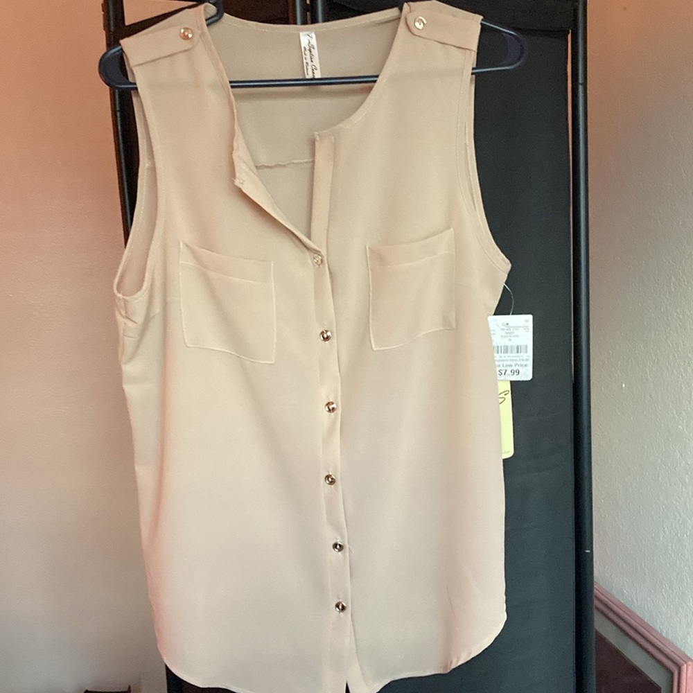 PerSeption Concepts Taupe Top, 6-Button Open Front, Size Medium, Top